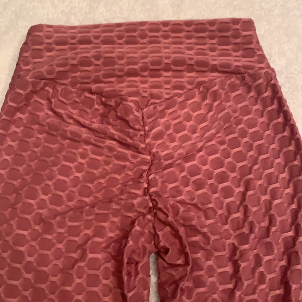 Scrunch butt “TikTok” leggings